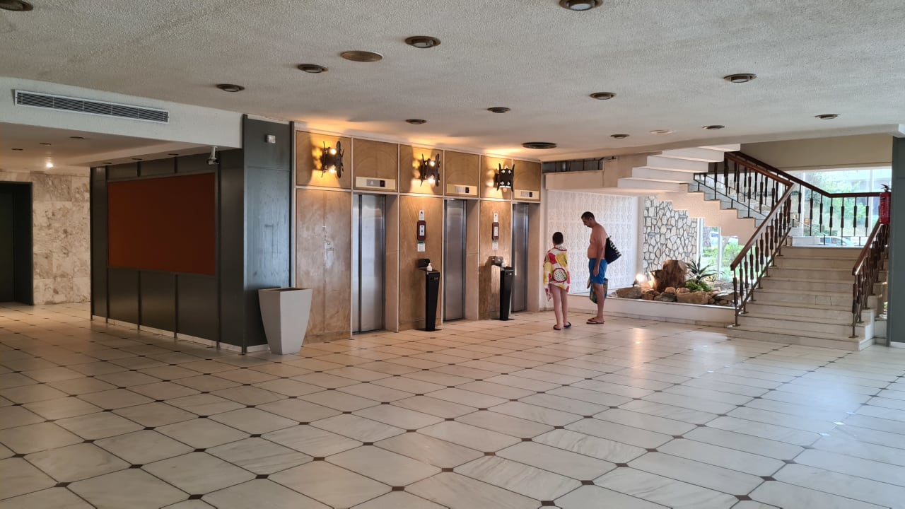 Lobby Pallini Beach Hotel