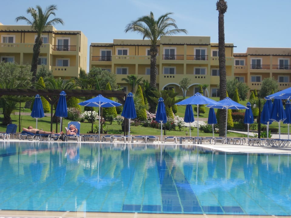 Obere Poolanlage Hotel Horizon Beach Resort