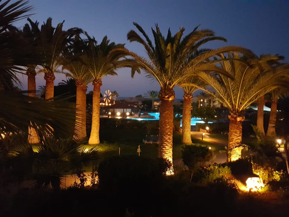 Gartenanlage Anissa Beach & Village