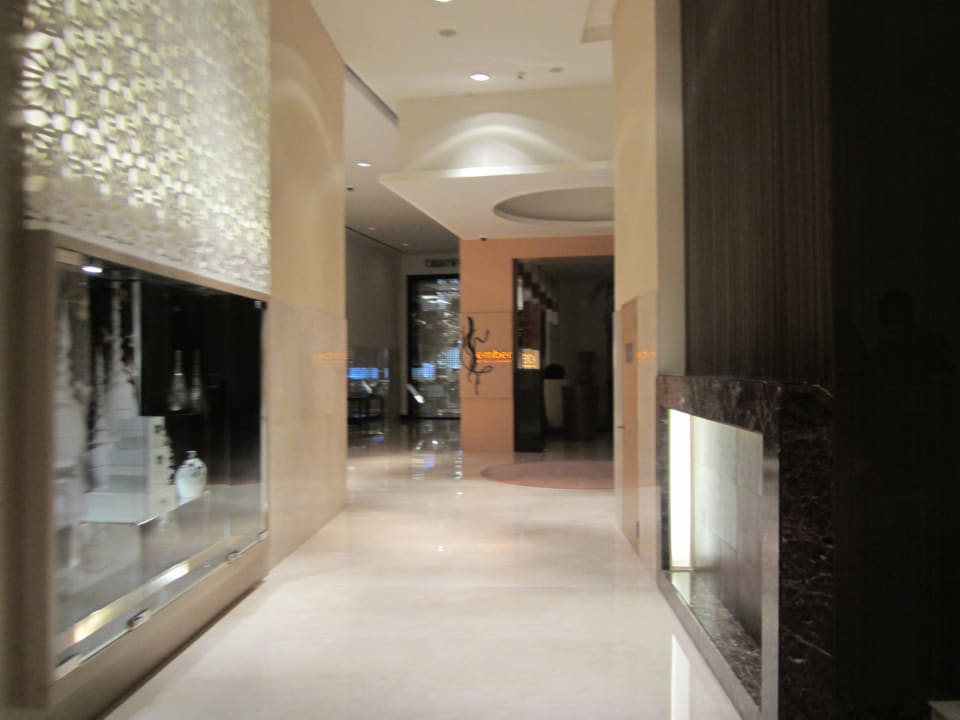 Weg in die Mall Kempinski Central Avenue Dubai