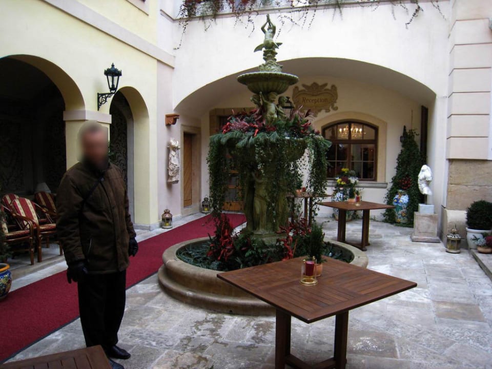 Entrance Residence Hotel Alchymist