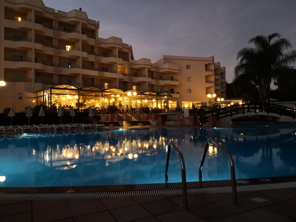 Außenansicht PortoBay Falésia