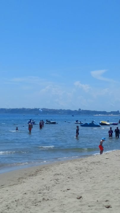 Toller Strand und sauberes Meer (Juni 24 Grad) HVD Club Bor