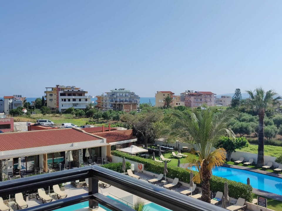 Ausblick Petousis Hotel & Suites