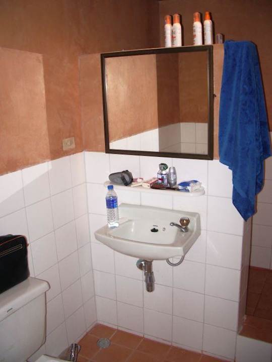 Bad (Zimmer 432) , neu renoviert Hotel The Cottage