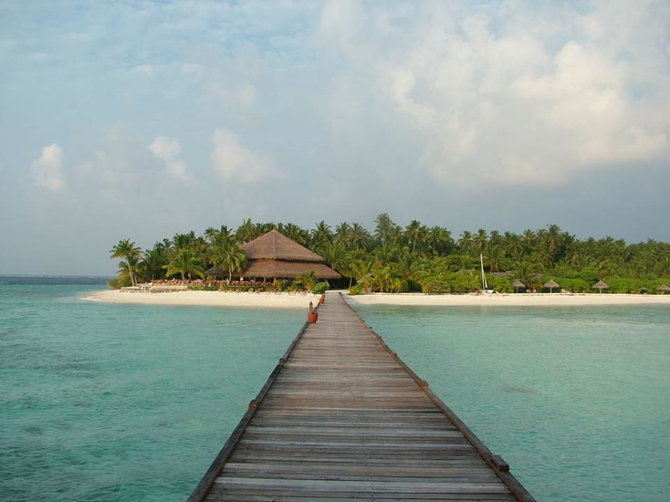 Sunset Bar Filitheyo Island Resort