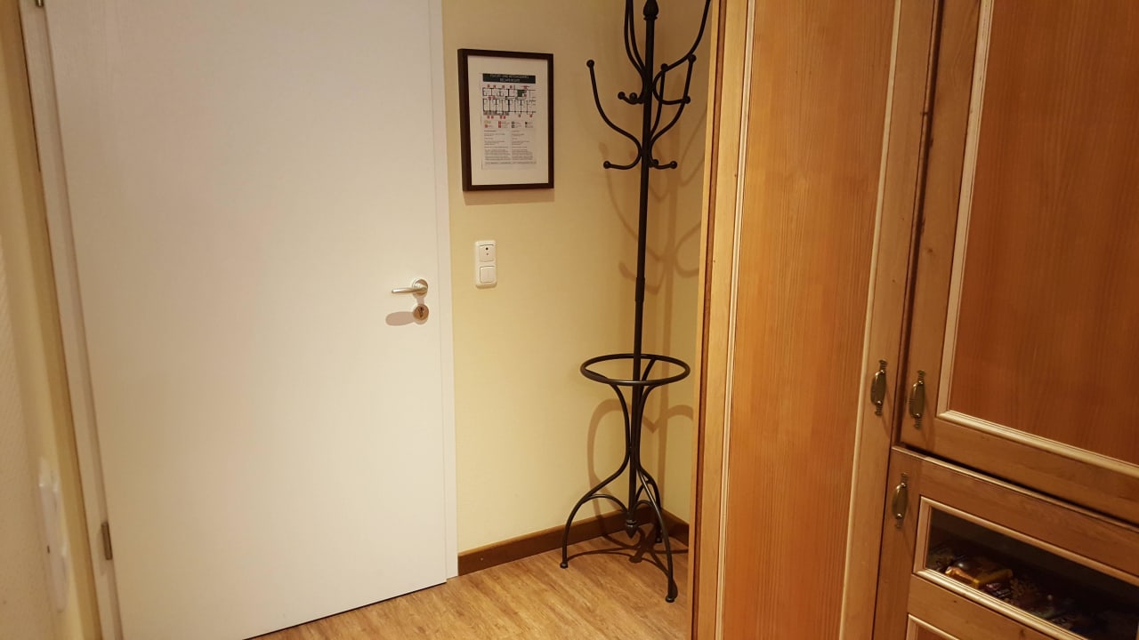 Eingangsbereich des Prestige Zimmers Hotel Ampervilla