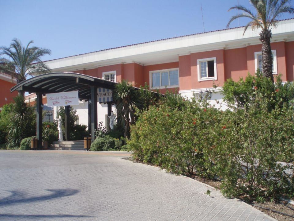 Hoteleingang Crystal Paraiso Aqua Collection