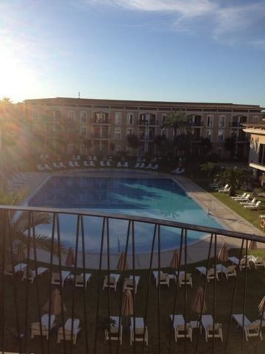 Ausblick vom Balkon Richtung Pool Grupotel Playa de Palma Suites & Spa