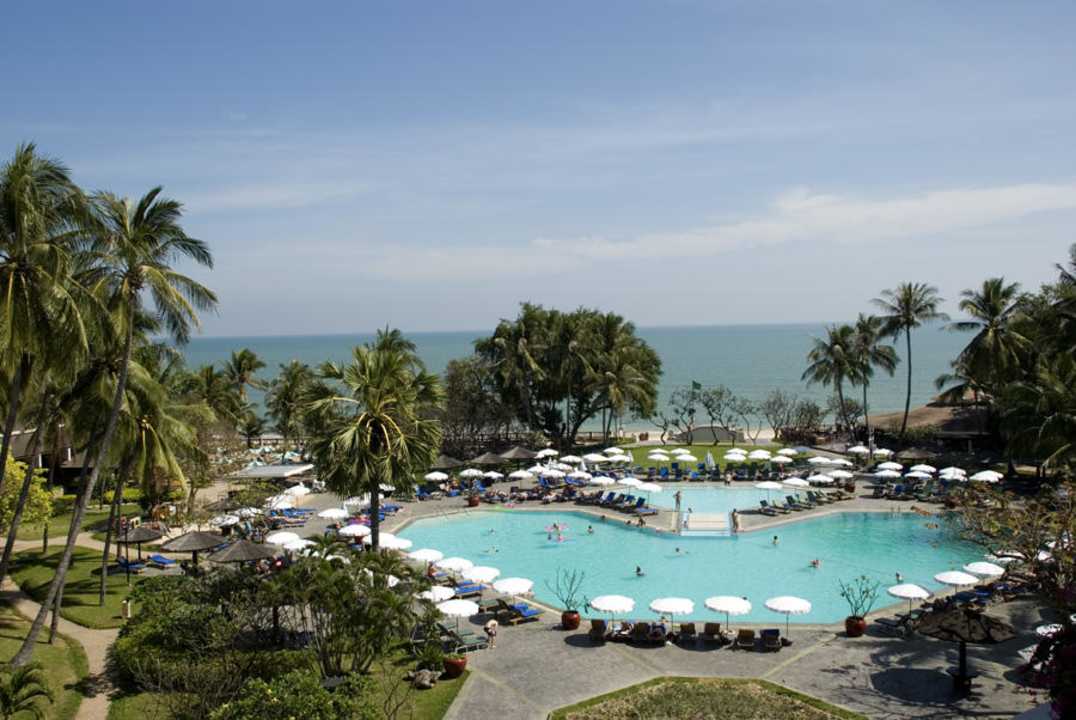 Der Pool The Regent Cha Am Beach Resort