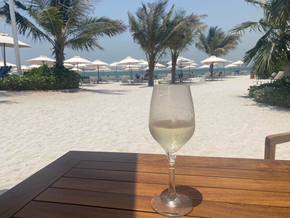 Strand Mövenpick Resort Al Marjan Island
