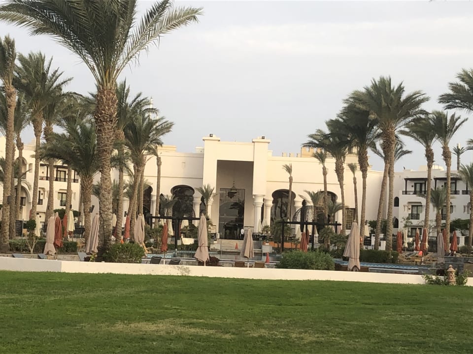 Außenansicht Pickalbatros Palace Hotel-Port Ghalib