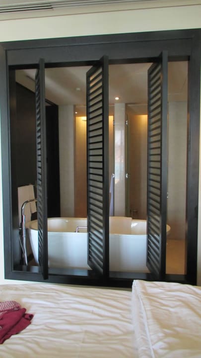 Premium Zimmer, Blick ins Bad Rixos The Palm Hotel & Suites