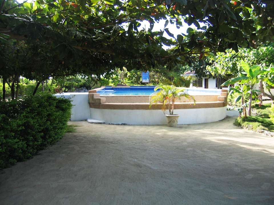 Pool Talima Beach Villas & Dive Resort