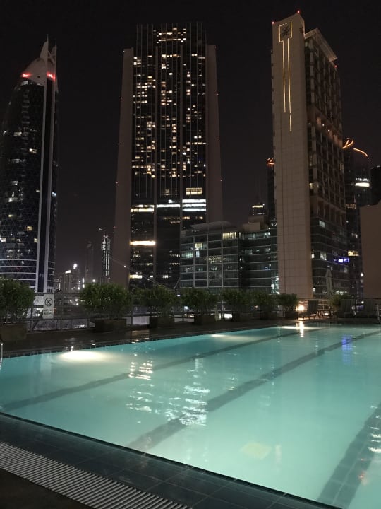 Pool Rose Rayhaan by Rotana