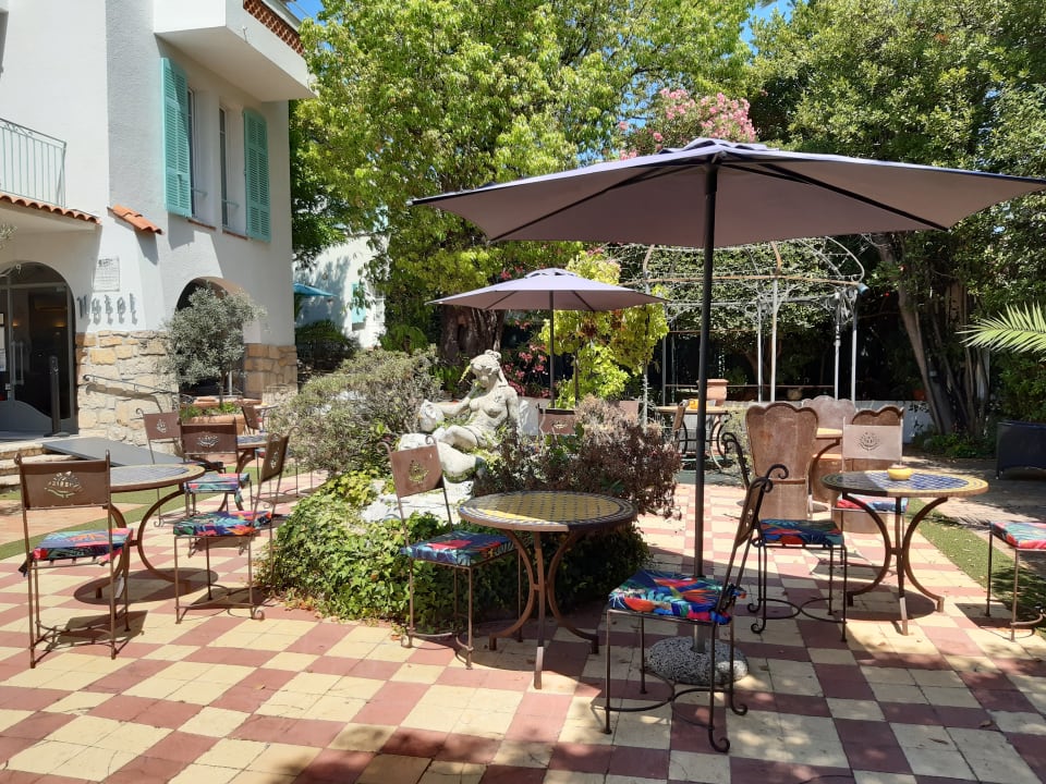 Gartenanlage Hotel Le Pré Catelan