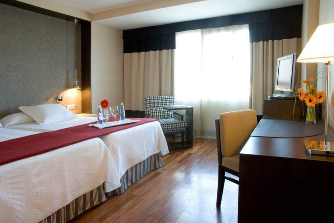 Room NH Canciller Ayala Vitoria