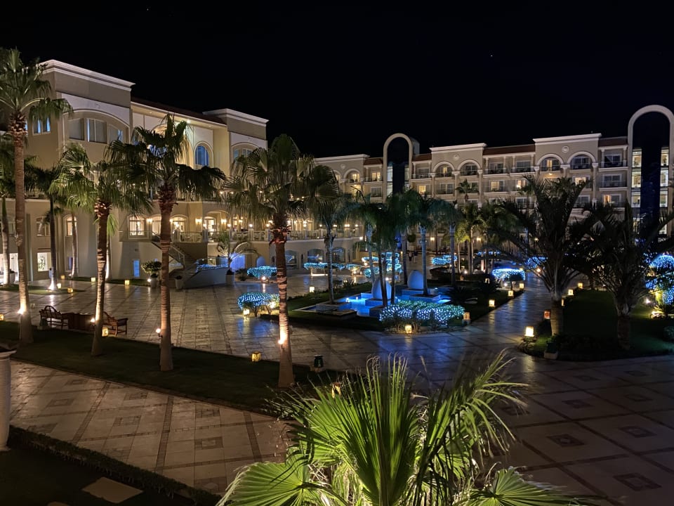 Ausblick Premier Le Reve Hotel & Spa