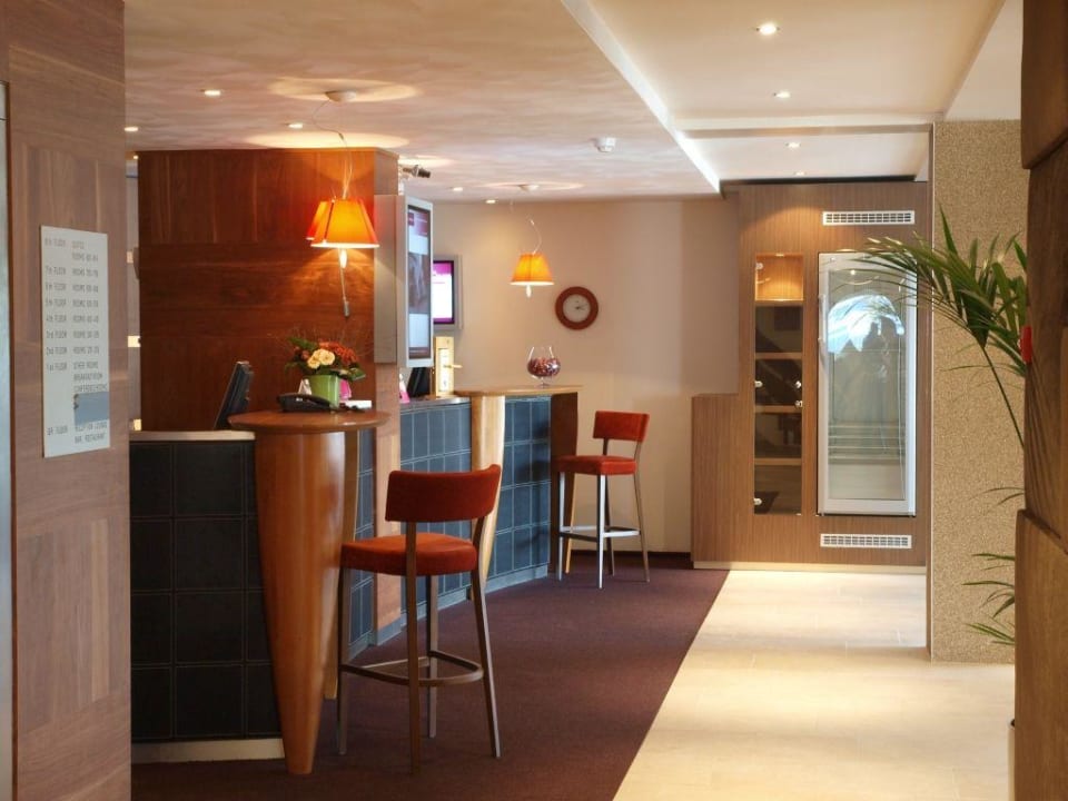 Lobby/ingang Mercure Hotel Groningen Martiniplaza