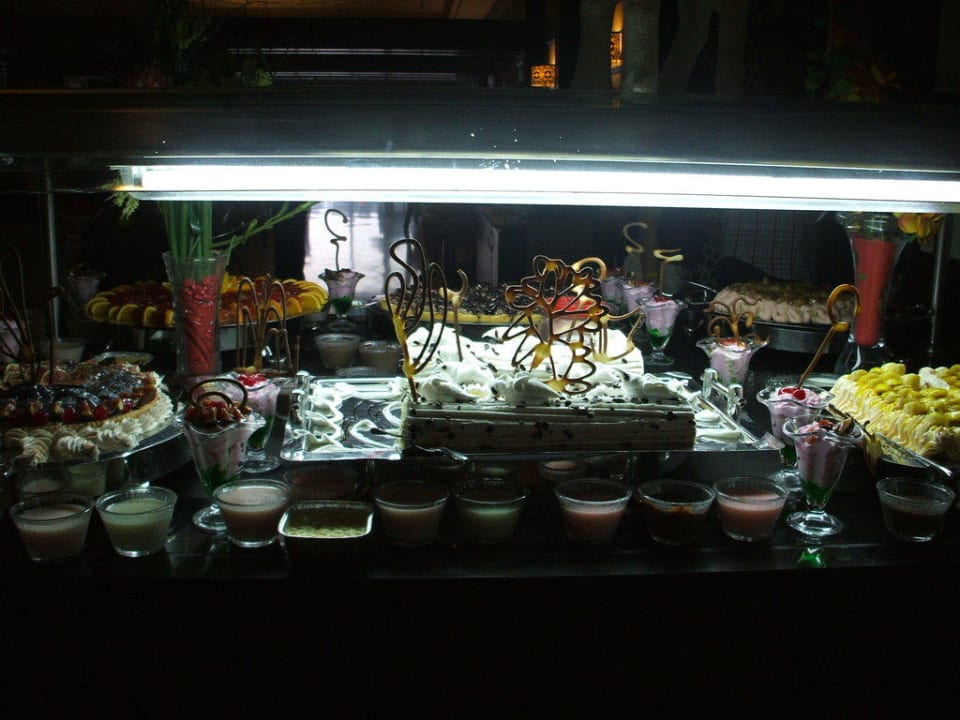 Essen, essen, essen Hotel Sultan of Side