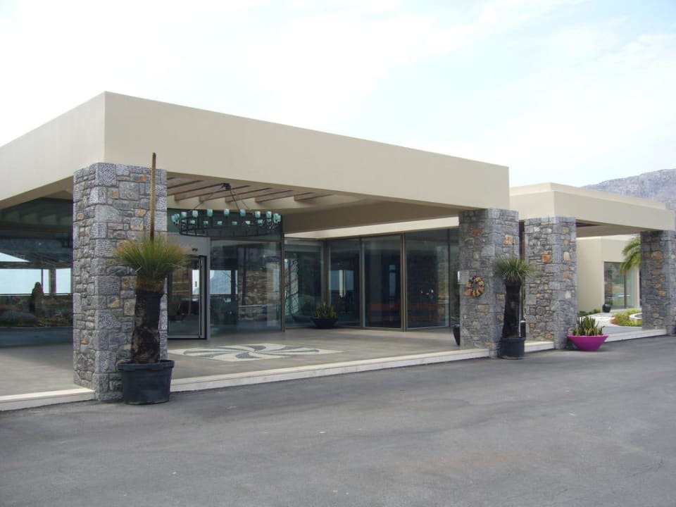 Hoteleingang Aquagrand Artistic Luxury Beach Resort - Adults only