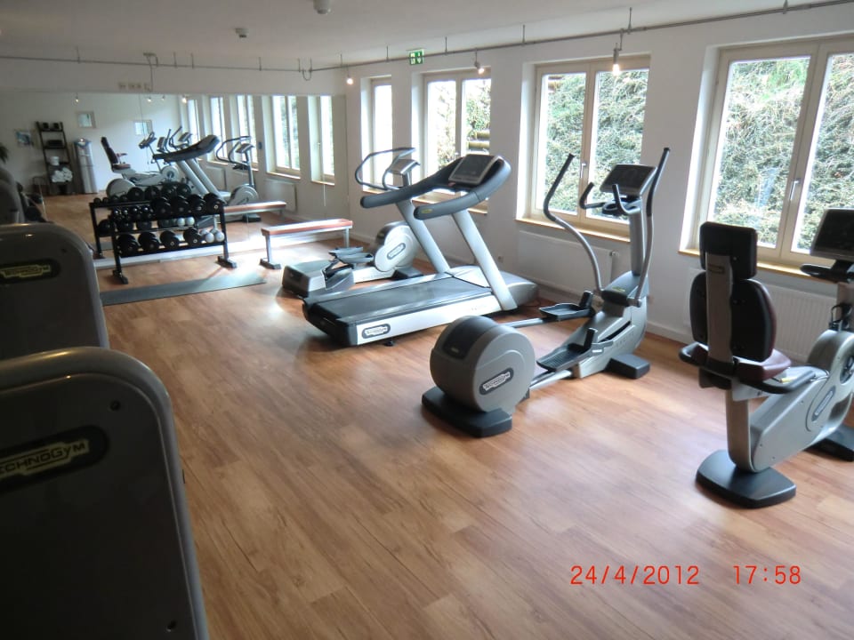Fitnessraum Alm- & Wellnesshotel Alpenhof