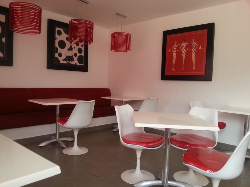 Snackbar!! Samira Club