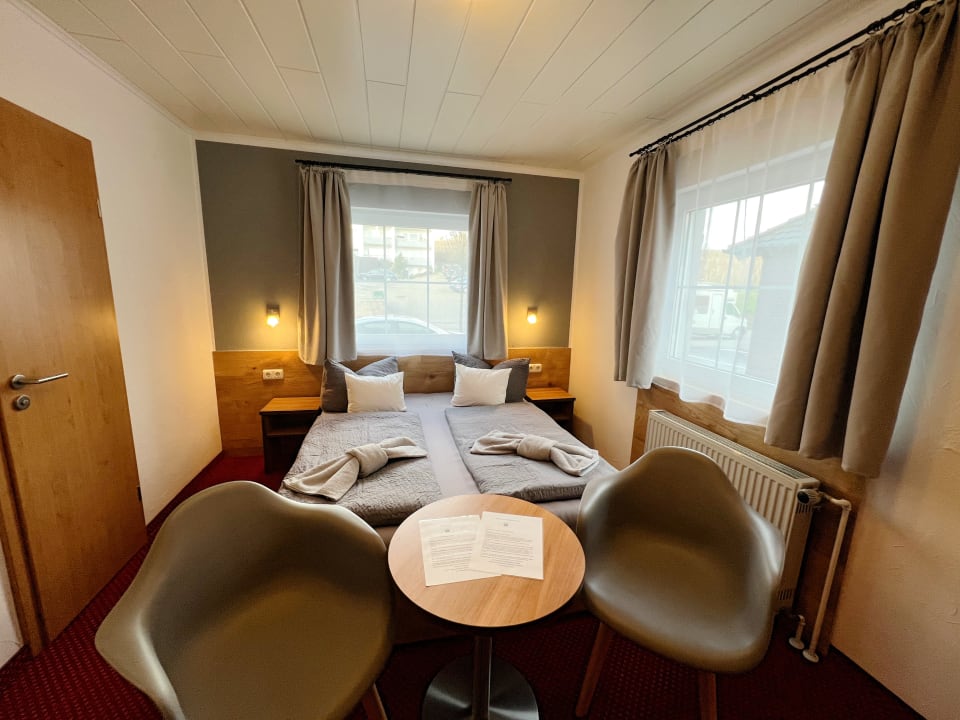 Zimmer B&B Fliegerhäusle Hagnau 24h Self Check In Hotel