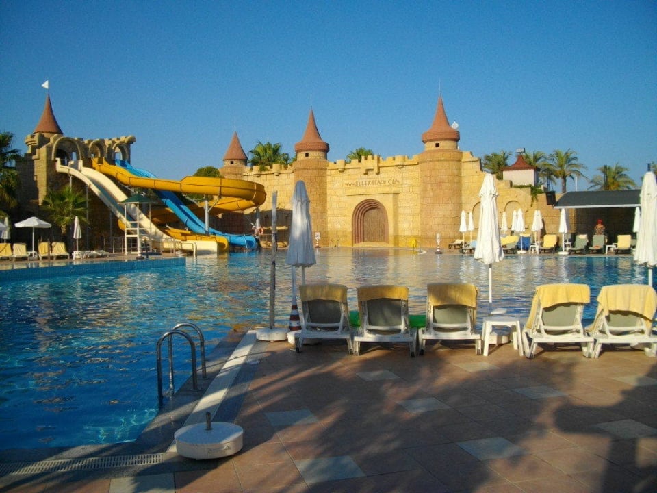 Gosser Pool mit Wasserrutschen Belek Beach Resort Hotel