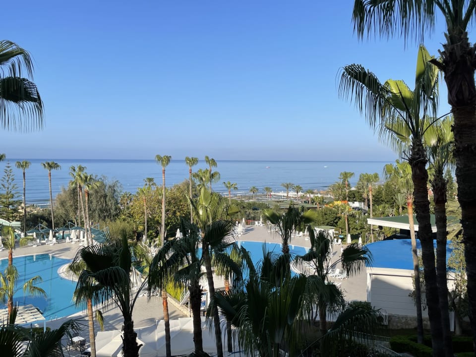 Gartenanlage Iz Flower Side Beach Hotel