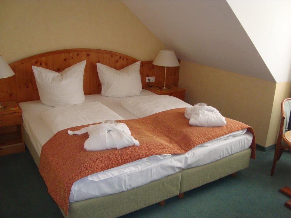 Doppelbett Freisinger Hof - Hotel & Restaurant
