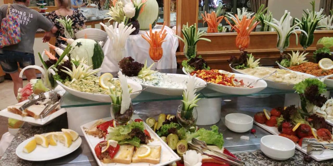 Sehr viele Sachen. Alles war lecker  Palmeras Beach Hotel