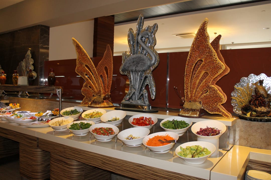 Salatbüffet  Port Side Resort Hotel