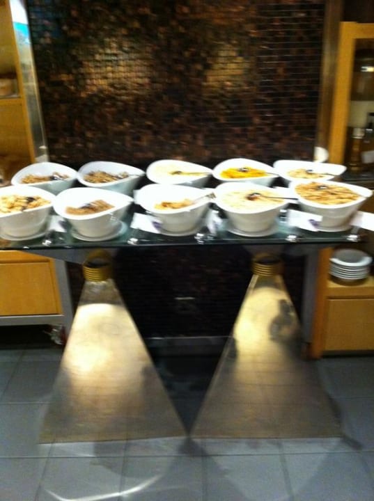 Teile des Frühstückbüffets  Hotel The Westin Kuala Lumpur