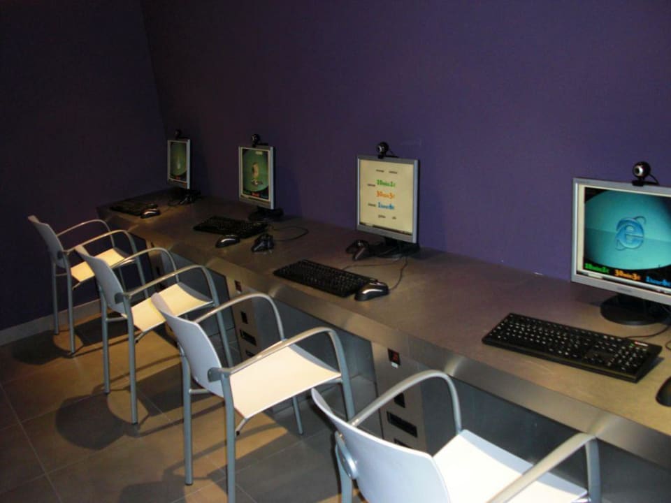 Internetstation Hotel Garbi Ibiza & Spa