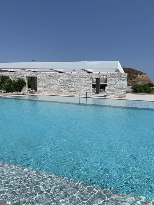 Pool Porto Bello Royal