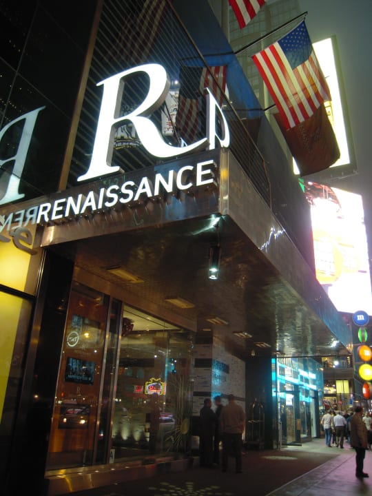 Eingang Renaissance Hotel New York Times Square