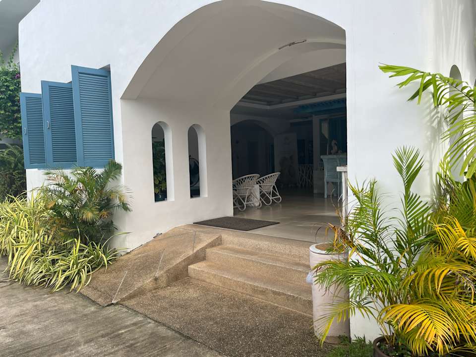Lobby Ocean Breeze Resort