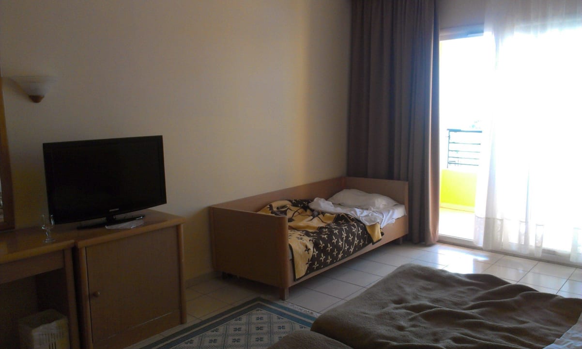 TV und drittes Bett Nour Palace Resort & Thalasso