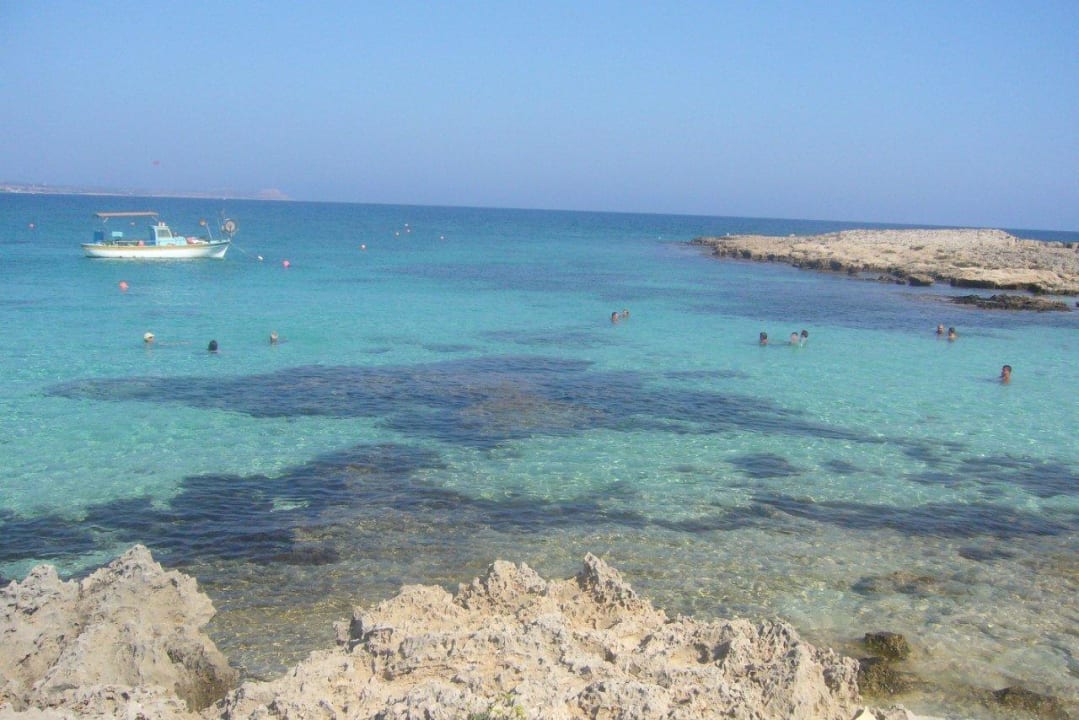 Море Asterias Beach