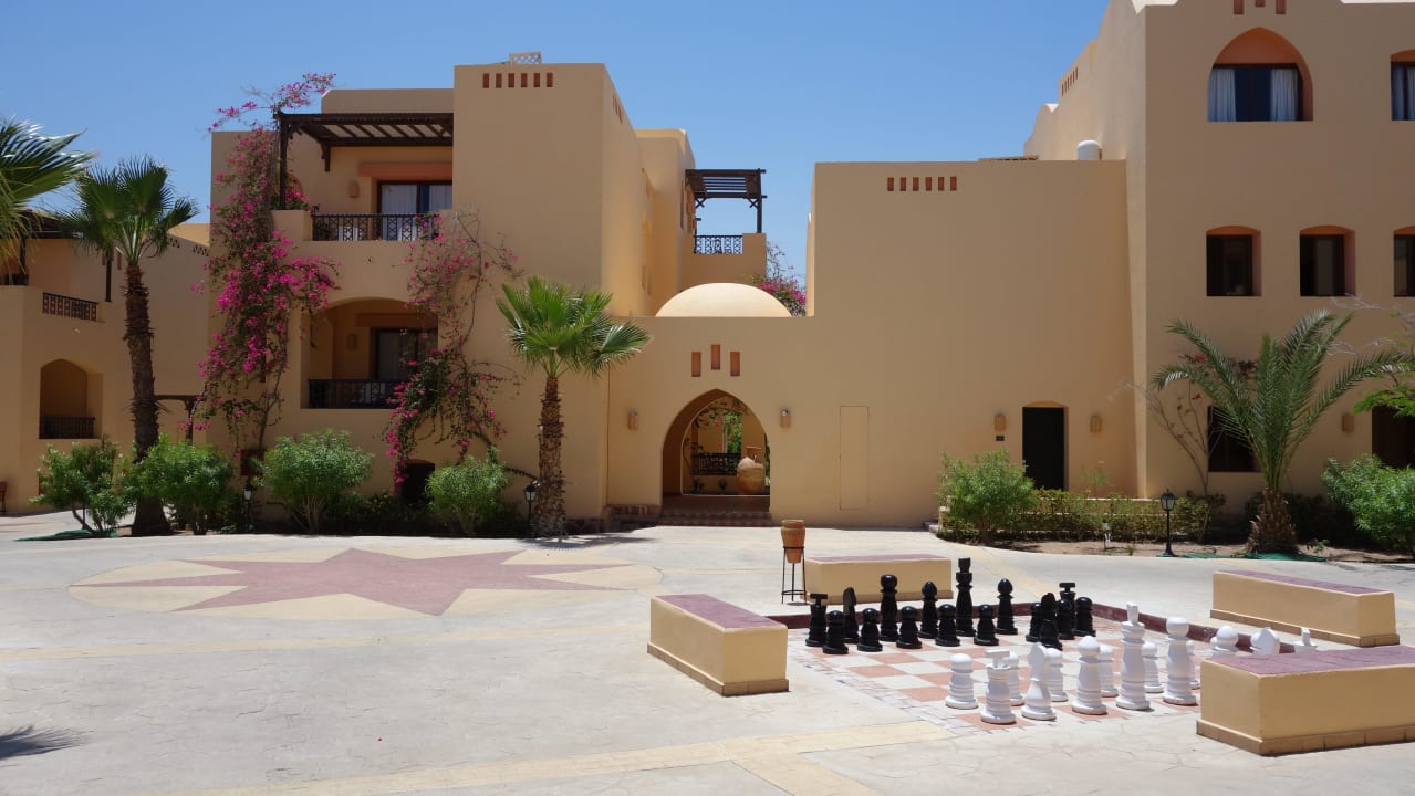 Vor unserem Zimmer Steigenberger Coraya Beach - Adults only