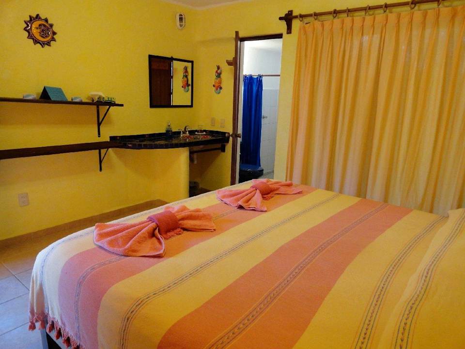 Zimmer mit Sitzplatz und Hängematte Hotelito Swiss Oasis