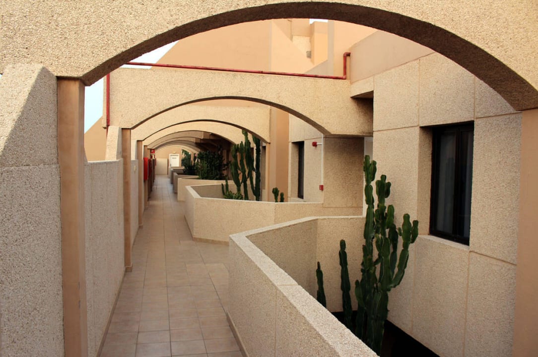 Zimmereingänge SBH Hotel Taro Beach