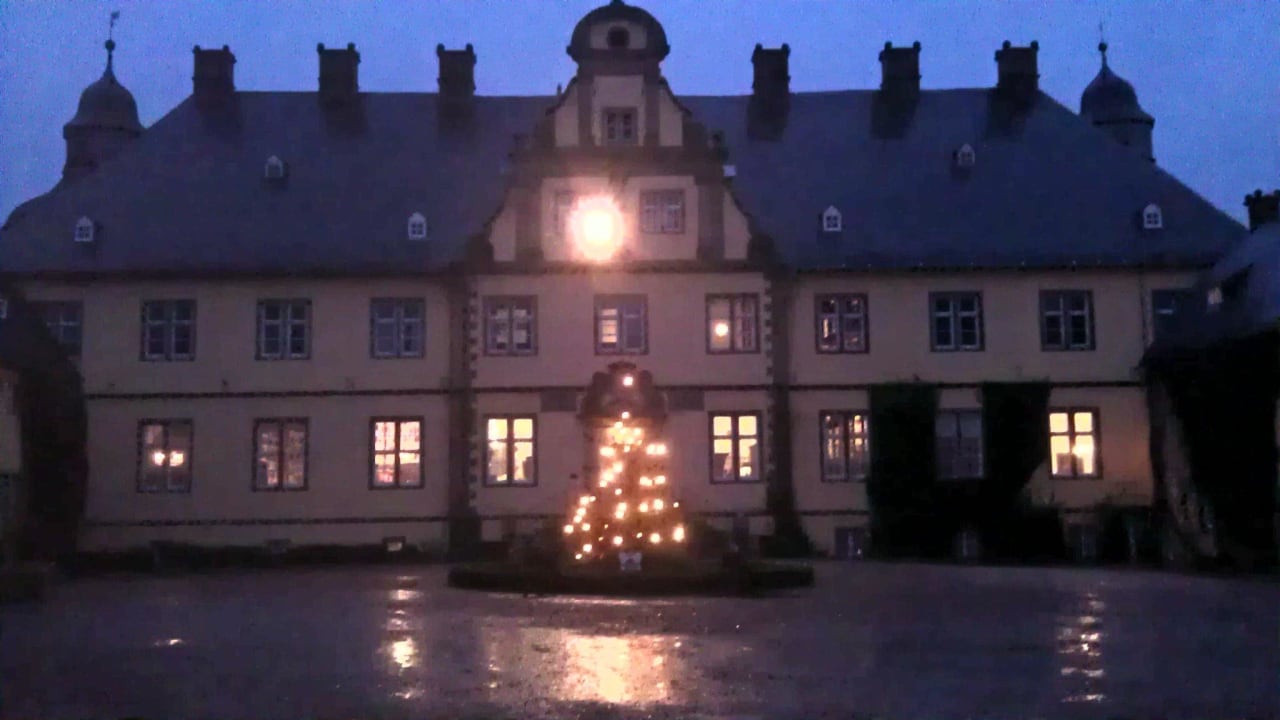 schloss-bei-nacht-schloss-hotel-eringerfeld-geschlossen-geseke