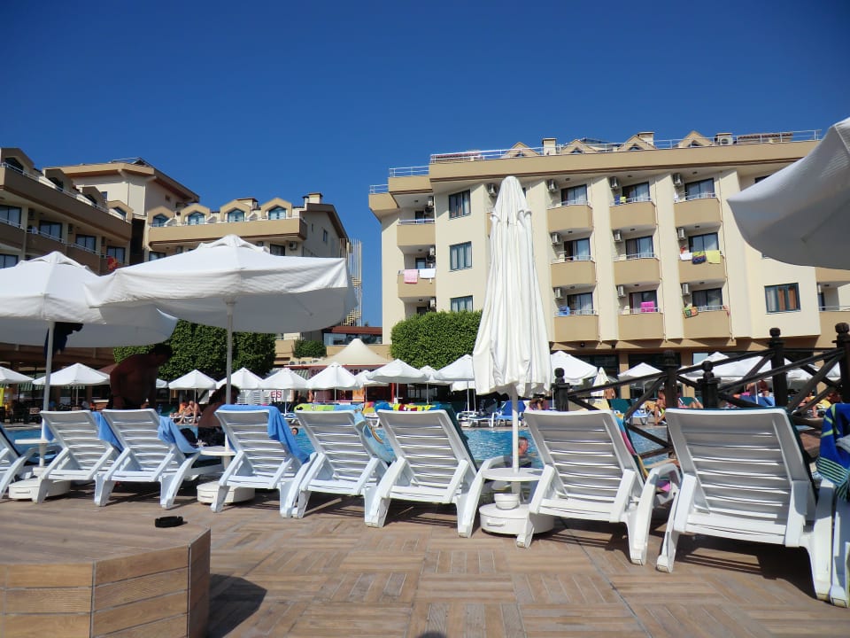 Pool Grand Seker Hotel