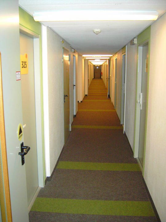 Flur/Etage B&B HOTEL Köln-Porz