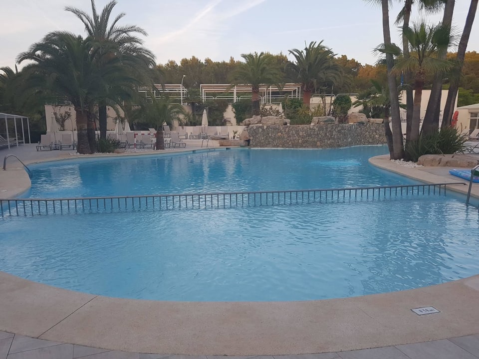 Pool mit Nichtschwimmerbereich Hotel Rosella by Intelier