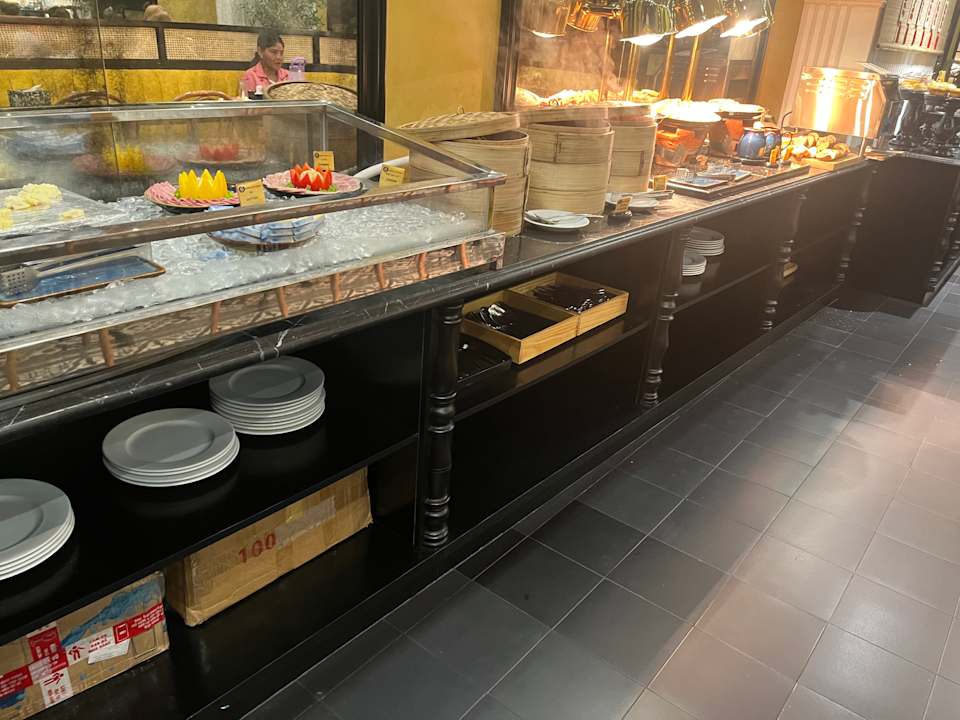 Gastro Adora Art Hotel