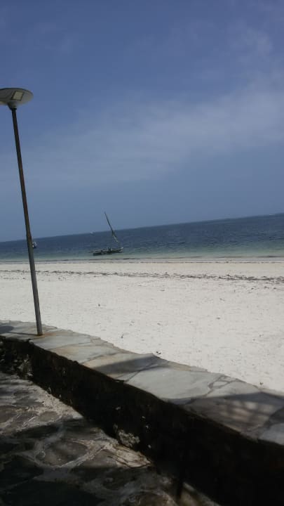 Strand Hotel Kenya Bay Beach