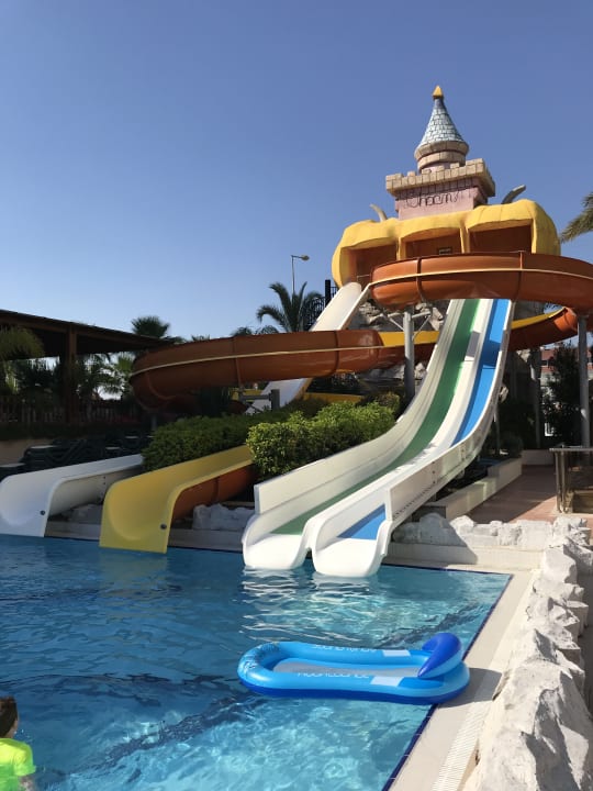 Pool Well Palace Side